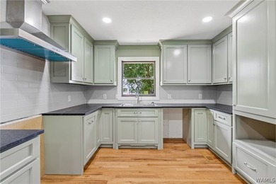 Beautifully renovated waterfront home on 1+/- acre overlooking - photo 37