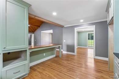Beautifully renovated waterfront home on 1+/- acre overlooking - photo 38