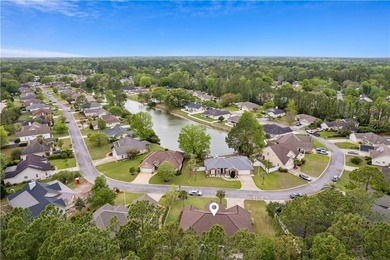 Spacious, beautifully maintained home with private wooded views - photo 3