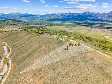 With 360-degree views of the entire Jackson Hole valley, this 3 - photo 4