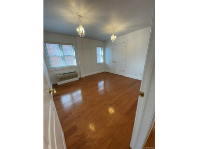 Well maintained 2 Bedrooms 2 Full Baths condo in excellent - photo 4
