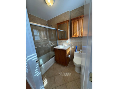 Well maintained 2 Bedrooms 2 Full Baths condo in excellent - photo 7