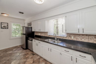 1112 Dogwood Drive - photo 11