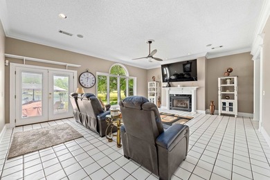 Luxury on 14.5 private acres, this stunning estate offers 5,000 - photo 11