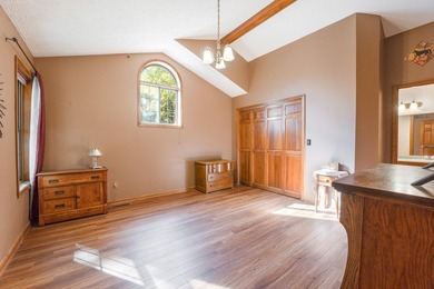 Lovely-One Owner Custom Home placed in the private and ever - photo 11