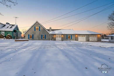 (private lake, pond, creek) Home Sale Pending in Vestaburg Michigan