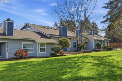 (private lake, pond, coastal) Condo For Sale in Tualatin Oregon