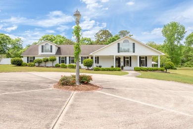 Luxury on 14.5 private acres, this stunning estate offers 5,000 - photo 45