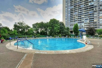 CONTACT DEBRA JACOBS & HALLEY NATKIN COLDWELL BANKER FORT LEE! - photo 49
