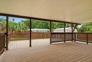 This fully updated property is ideally located and checks all - photo 7