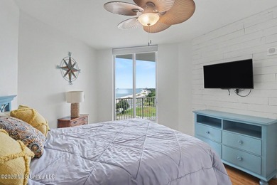 Enjoy beautiful sunset views over the beach from this 2 bedroom - photo 16