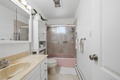 This pristine raised ranch may be just what you're loooking for! - photo 16