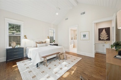 Introducing another exceptional Signature Series home by Thomas - photo 17