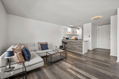 Move-in ready and beautifully updated, this River Towers condo - photo 18