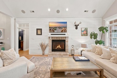 AGENT OWNER! Welcome to 25 Stonington Drive, an exceptional - photo 21