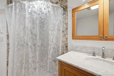 This pristine raised ranch may be just what you're loooking for! - photo 21
