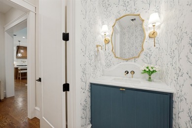 Introducing another exceptional Signature Series home by Thomas - photo 22