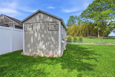 This pristine raised ranch may be just what you're loooking for! - photo 24