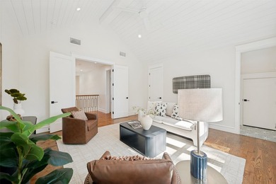 Introducing another exceptional Signature Series home by Thomas - photo 27
