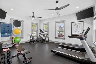 SPECTACULAR 3 BR/ 2 BA FLOORPLAN!!! Welcome to effortless luxury - photo 40