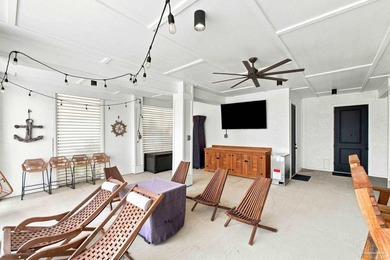 AN UNMATCHED ONO ISLAND LOCATION! Built in 2021, furnished - photo 46