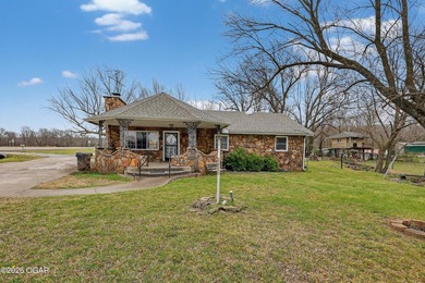 Welcome home to this solid 3-bedroom, 2.5-bath brick home - photo 2