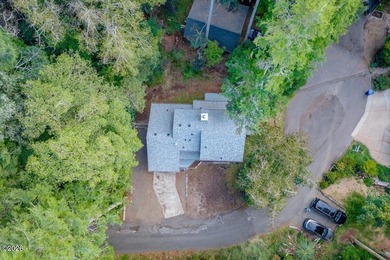 Welcome to Inland Shores at Devils Lake a beautiful gated - photo 2