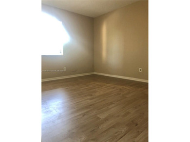 Beautiful and spacious 2/2 in the desirable Fountains of