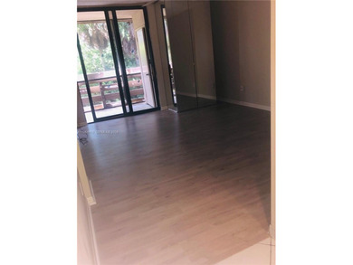 Beautiful and spacious 2/2 in the desirable Fountains of