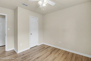 Don't miss this 3 bedroom, 2 bath home featuring granite - photo 17