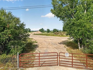 To Be Built - Luxury Modern Farmhouse on Your Own Private - photo 25