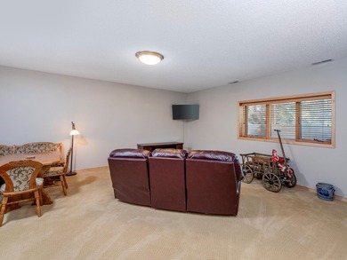 Cardinal built and lovingly cared for twin home in Cardinal Way - photo 28