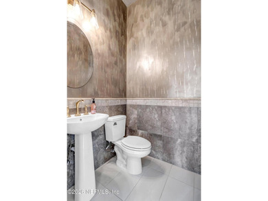 Exquisite Semi-Custom Home in Arbor Mill. Experience - photo 30