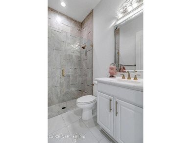 Exquisite Semi-Custom Home in Arbor Mill. Experience - photo 32