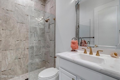 Exquisite Semi-Custom Home in Arbor Mill. Experience - photo 33