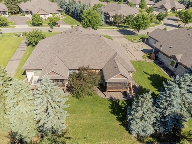 Cardinal built and lovingly cared for twin home in Cardinal Way - photo 45