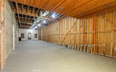 Prime location in downtown Old Torrance - ideal for retail - photo 3