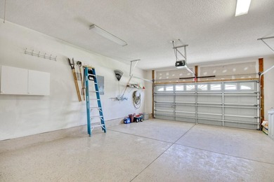 Welcome to this beautifully furnished 3250 Sq Ft, 3 Bedroom, 3.5 - photo 12