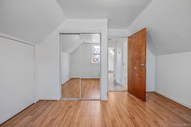 Welcome to this spacious and versatile Cape-style home offering - photo 15