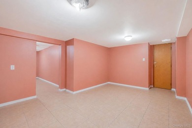 Welcome to this spacious and versatile Cape-style home offering - photo 19