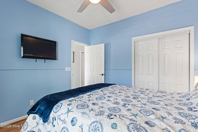 MOTIVATED SELLER! COMPLETELY FURNISHED coastal retreat where - photo 28
