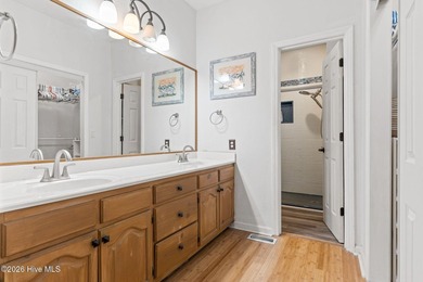 MOTIVATED SELLER! COMPLETELY FURNISHED coastal retreat where - photo 33