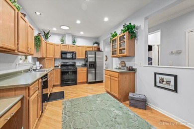Beautifully finished with architectural enhancements, this - photo 9
