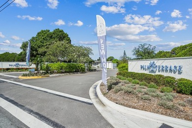 What a Great Vacation Home For only $60K!This home features a 1 - photo 32