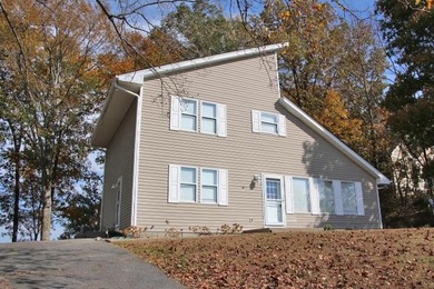 DOCK,LAKE FRONT & PANAROMIC LAKE VIEWS! TOTALLY UPDATED! - photo 1