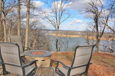 DOCK,LAKE FRONT & PANAROMIC LAKE VIEWS! TOTALLY UPDATED! - photo 3