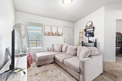 1079 W 965 N 402 - photo 3