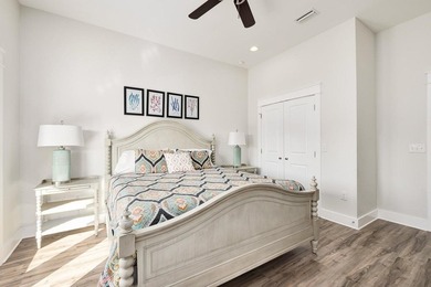 Established income property in Crystal Beach, built in 2018. Has - photo 16