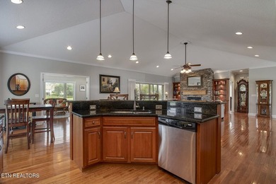 Welcome to 424 Wewoka Circle -- a stunning golf-front home - photo 20