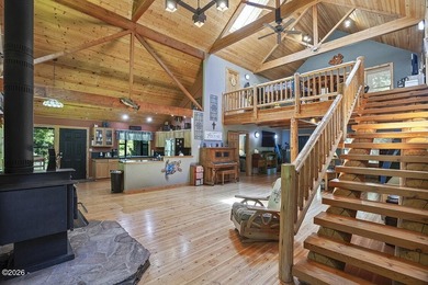 Exceptional 16.71-Acre Riverfront Retreat with spectacular 100+ - photo 4